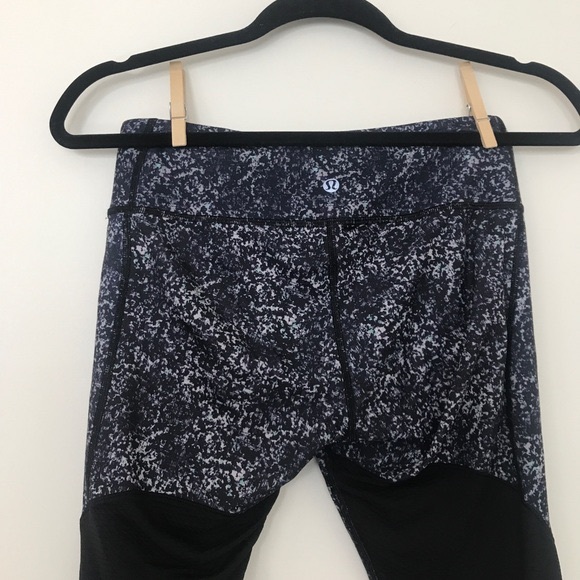 Lululemon Journey Crop Rocky Road Splatter🖤 - Picture 5 of 13